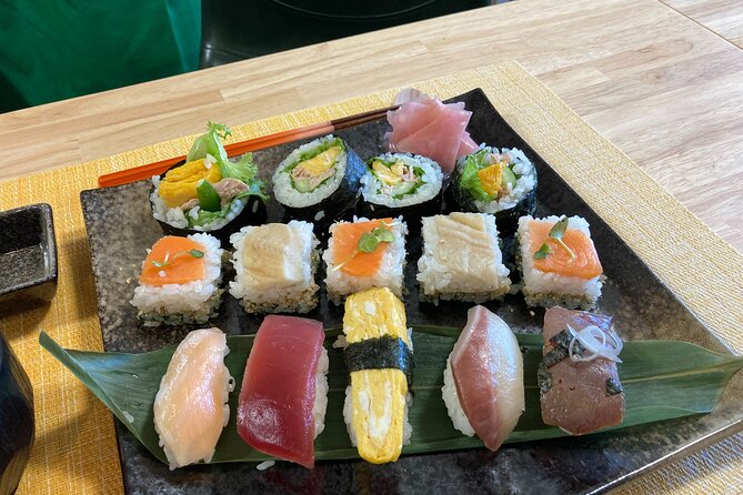 Sushi Class in Osaka Dotonbori - Group Size