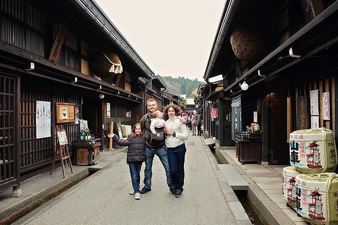 Takayama Half-Day Private Tour With Government Licensed Guide - Meeting and Pickup