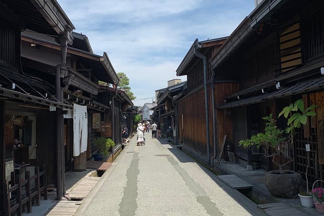 Takayama Oldtownship Walking Tour With Local Guide. (About 70min) - Route and Attractions