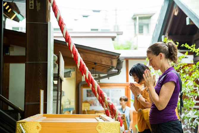 Tokyo Tsukiji Fish Market Food and Culture Walking Tour - Sake Tasting