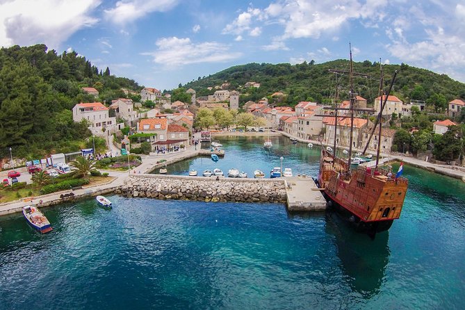 Elaphite Islands Cruise From Dubrovnik by Karaka - Crew and Service Excellence