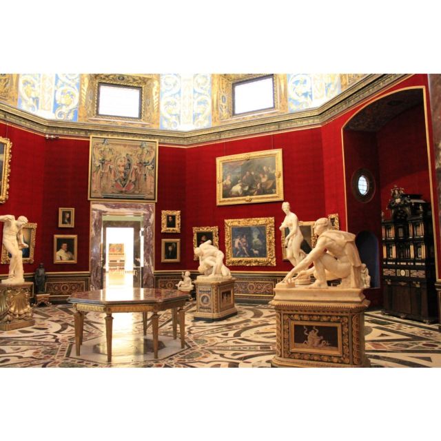 Florence: Private Uffizi Gallery & City Walking Guided Tour - Uffizi Gallery Guided Tour