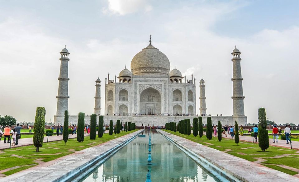 From Ahmedabad: Taj Mahal and Agra Fort Tour With Flight - Tour Highlights