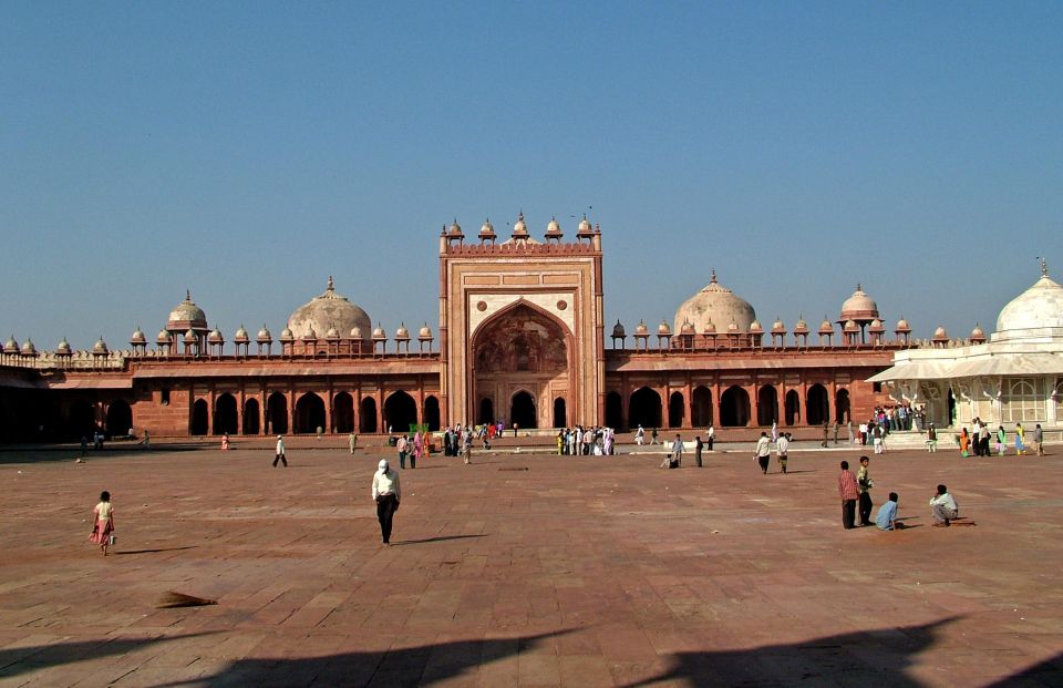 From New Delhi: Golden Triangle & Chand Baori Guided Tour - Experience in Agra