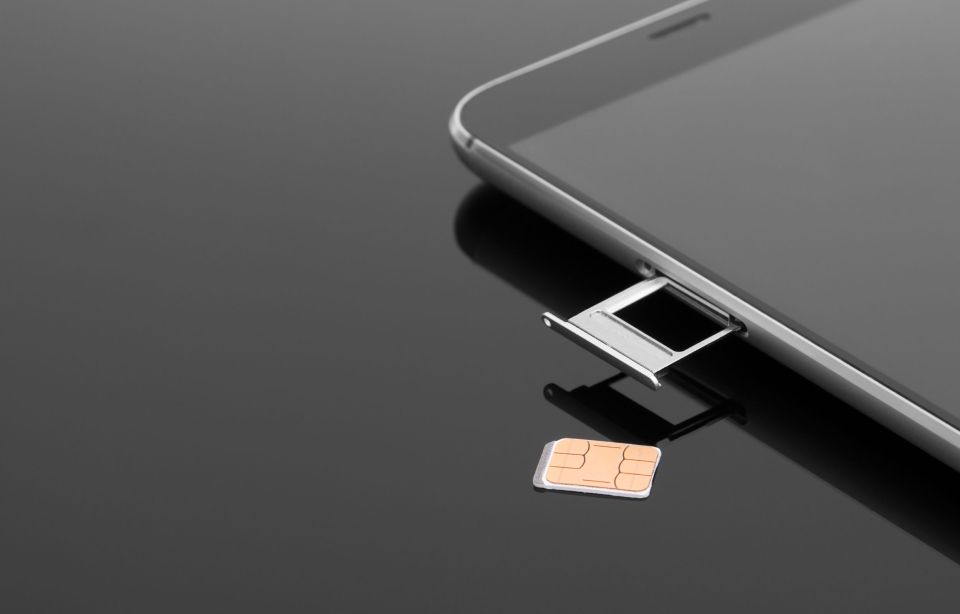 Japan: SIM Card With Unlimited Data for 8, 16, or 31 Days - SIM Card Adjustability