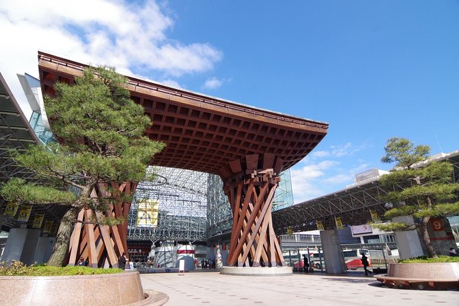 Kanazawa Full-Day Private Tour With Government Licensed Guide - Booking and Pricing Details