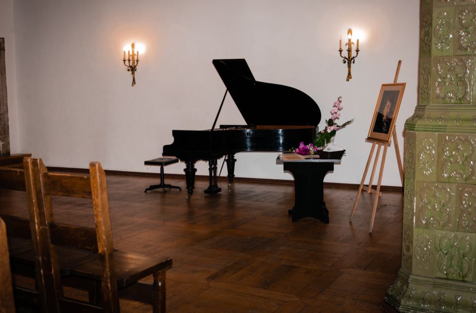 Krakow: Chopin Piano Concerts in Chopin Gallery - Common questions