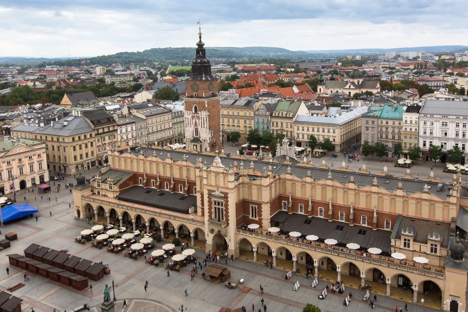Krakow: Old Town Golf Cart Tour With Wawel Castle Tour - Directions