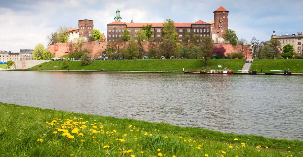 Krakow: Wawel Castle, Cathedral, Salt Mine, and Lunch - Polish Lunch: Culinary Delights