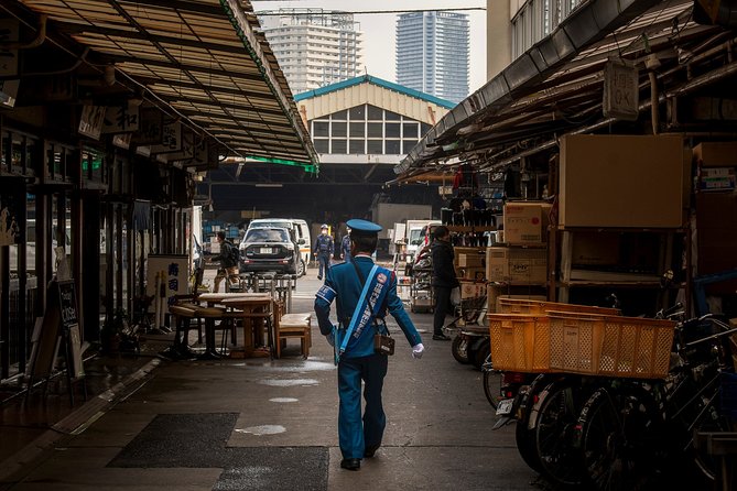 Private Tokyo Photography Walking Tour With a Professional Photographer - Photography Equipment Provided