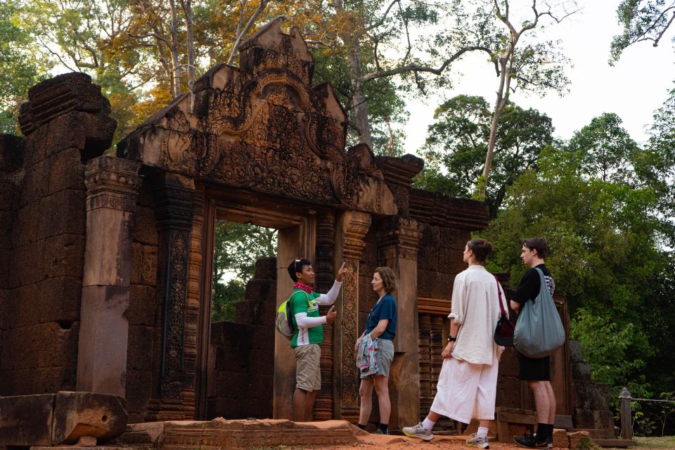 Private Tour: Phnom Kulen Waterfall, Banteay Srie With Lunch - Logistics and Pricing