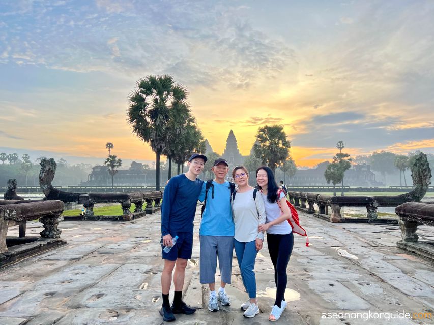 Siem Reap: Angkor Wat Sunrise Small Group Tour & Breakfast - Logistics
