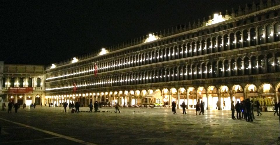 Venice: Private Ghost Tour and Gondola Ride - Common questions