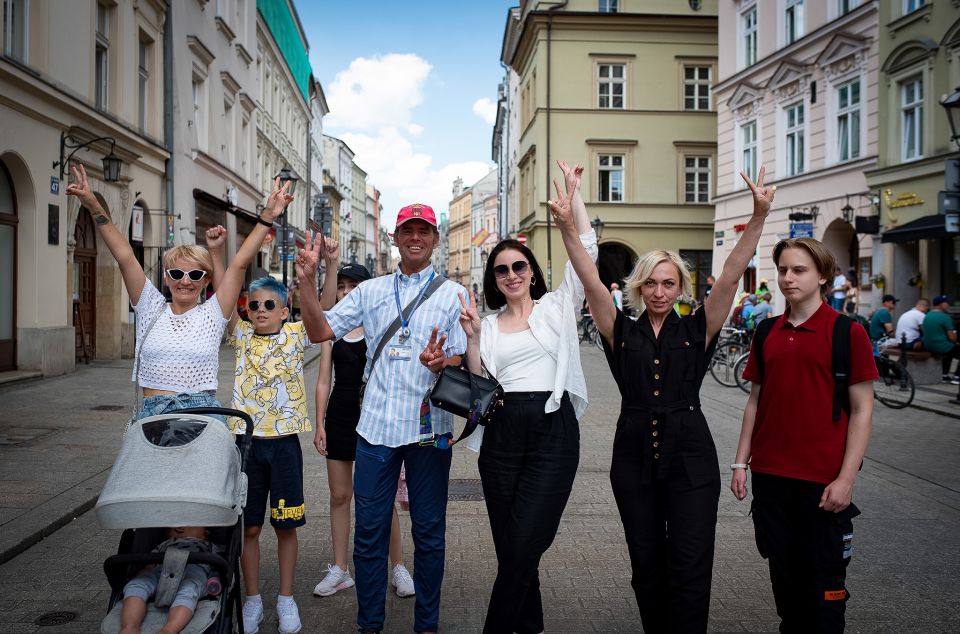 Walking Tour of Warsaw: Old Town Tour - 2-Hours of Magic! - Capturing Memories and Recommendations