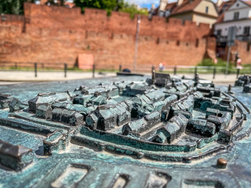 Warsaw: The City in a Nutshell Small Group Walking Tour - Common questions