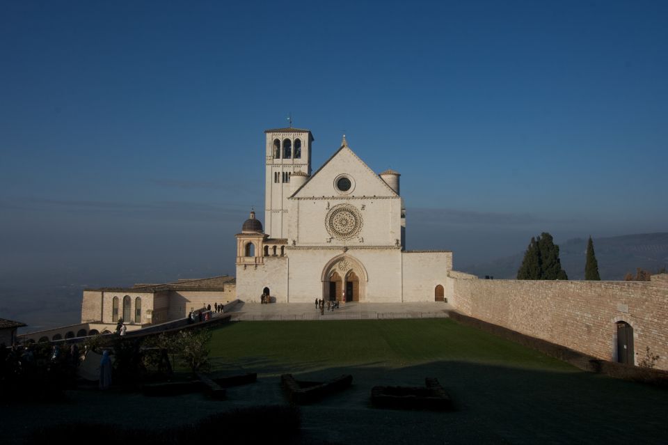Assisi: 2-Hour Walking Tour - Product Information and Location