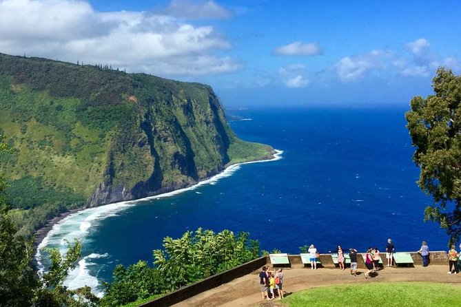 Big Island in a Day: Volcanoes Waterfalls Sightseeing and History - Tour Highlights and Guides