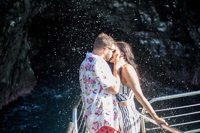 Deluxe Na Pali Morning Snorkel Tour on the Lucky Lady - Crew Expertise and Safety Measures