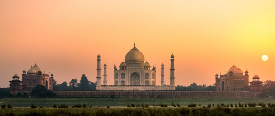 From New Delhi: Taj Mahal and Agra City Card With Transfers - Itinerary Overview