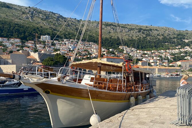 Gastro Cruise Dinner and Boat Ride Around Dubrovnik Old Town - Common questions