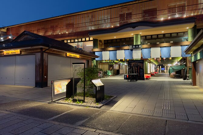 Ghost Hunting in the Bamboo Forest - Arashiyama Kyoto at Night - Spooky Stories From Previous Visitors