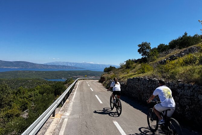 Guided E-Bike Adventure Hvar-Stari Grad - Booking and Reservation Process