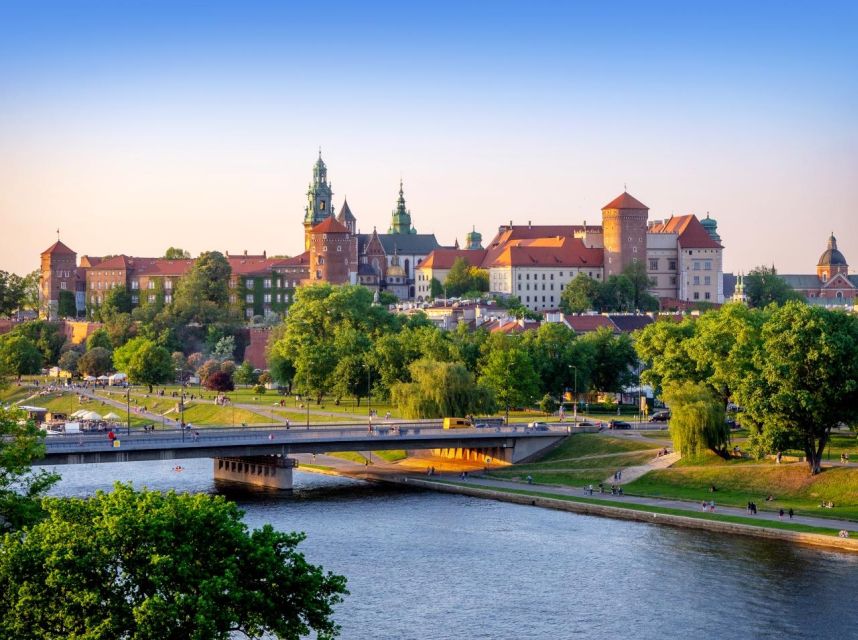 Krakow: Guided Tour of Wawel Hill and St. Mary's Basilica - Last Words