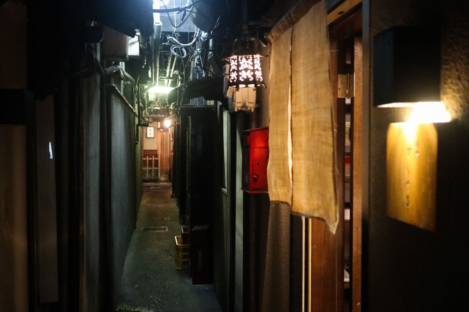 Kyoto : 3-Hour Bar Hopping Tour in Pontocho Alley at Night - Customer Experience