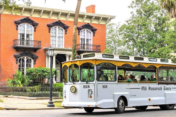 Narrated Historic Savannah Sightseeing Trolley Tour - Common questions