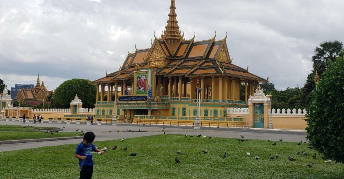 Phnom Penh Highlights Tour With Killing Fields & S-21 Prison - Dark History Sites