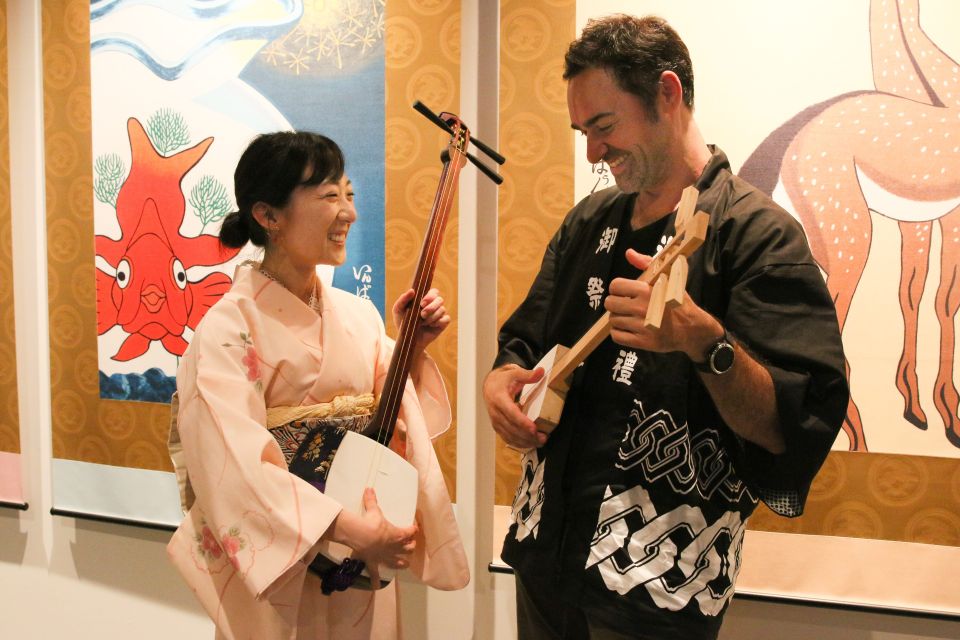 【Tokyo Shami】Let's Make a Mini Shamisen and Play It! - Directions