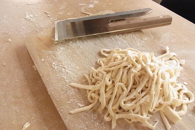 Japanese Cooking and Udon Making Class in Tokyo With Masako - Background