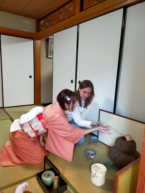Kyoto Fushimiinari:Wagashi Making & Small Group Tea Ceremony - Background