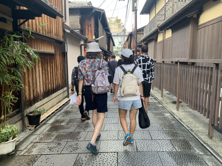 Kyoto: Gion Cultural Walking Tour With Geisha Performance - Common questions