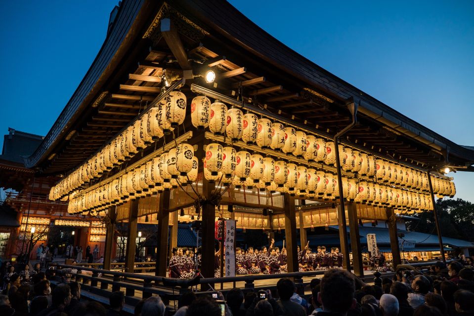 Kyoto: Gion District Guided Walking Tour at Night With Snack - Common questions