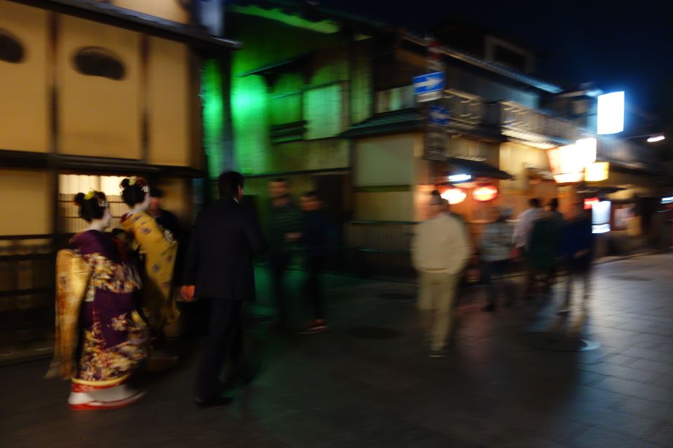 Kyoto: Gion Night Walking Tour - Directions