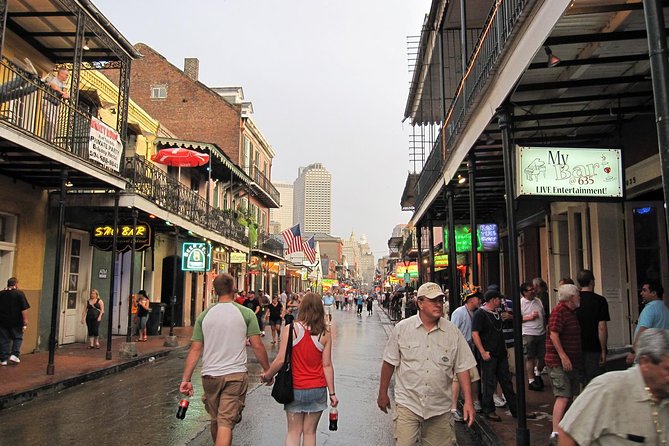 New Orleans City Tour: Katrina, French Quarter, Garden District - Gaze at New Orleans Cityscape