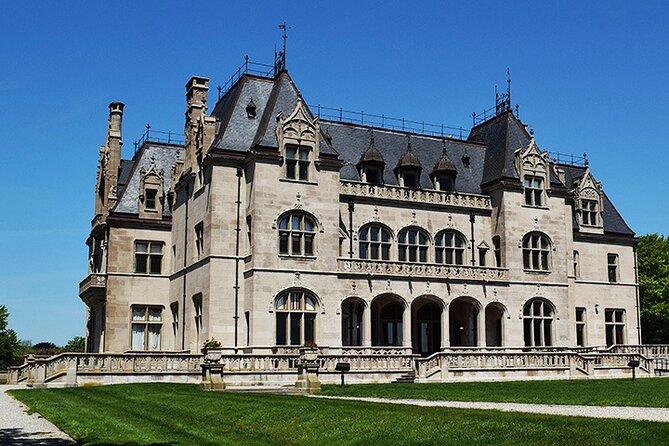 Newport Gilded Age Mansions Trolley Tour With Breakers Admission - Sum Up