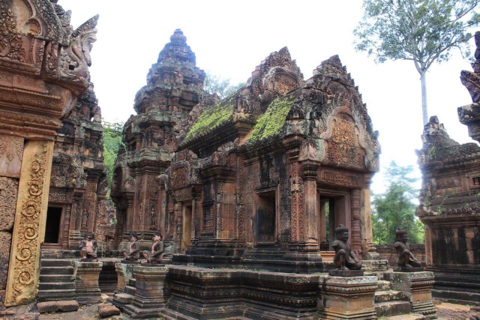 Private Kbal Spean & Banteay Srei Guided Tour - Common questions