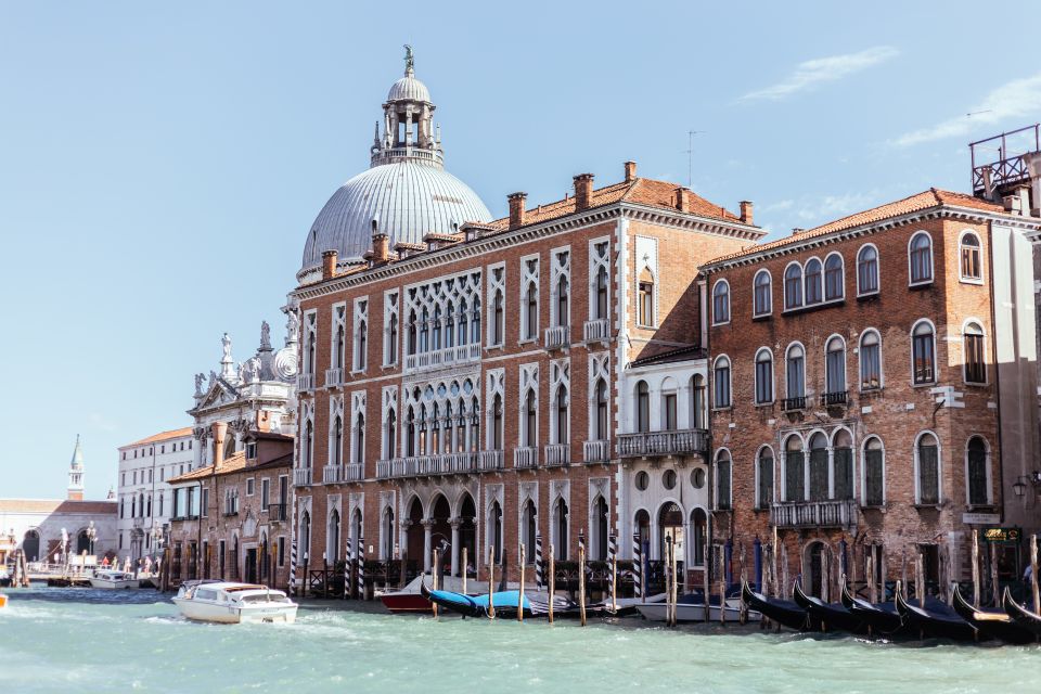 Venice: Private Tour With Locals – Highlights & Hidden Gems - Tour Itinerary