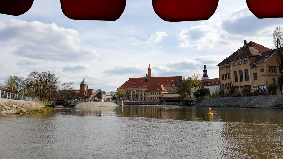 WrocłAw: Gondola Cruise With a Guide - Itinerary