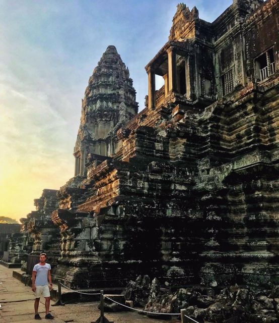 Angkor Private Tour 1 Day: Discover the Temples With Sunrise - Breakfast Recommendation and Gift Option