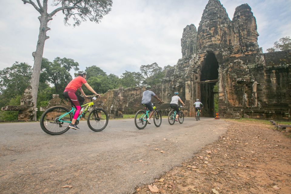 Angkor Wat: Guided Sunrise Bike Tour W/ Breakfast and Lunch - Last Words