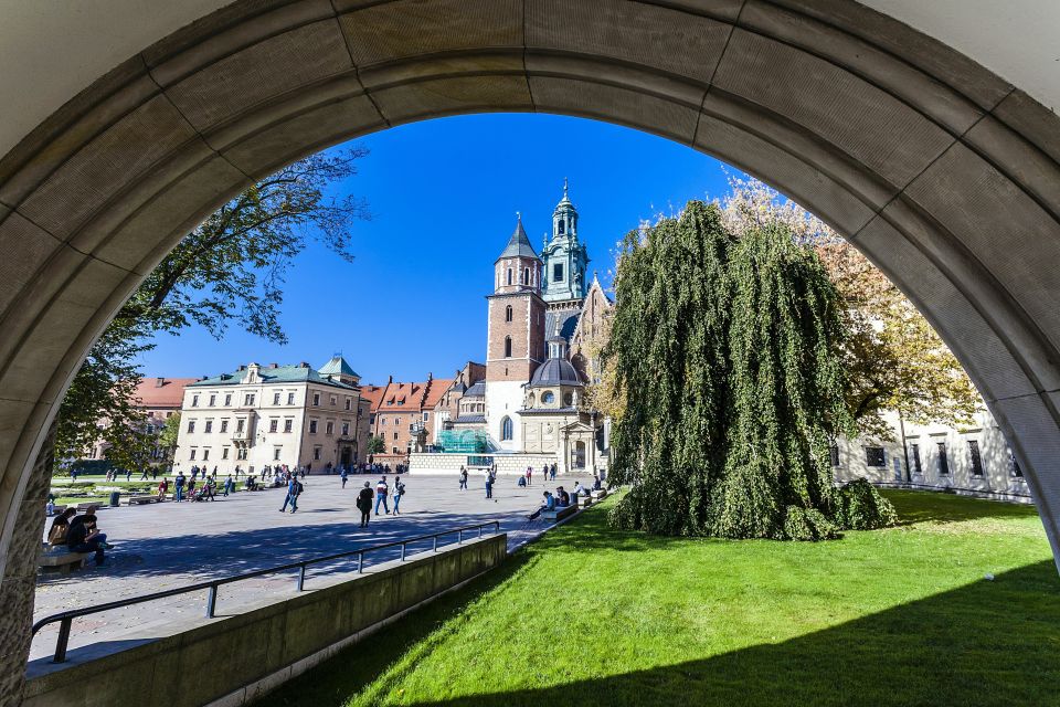 Krakow: Wawel Hill Audioguide Tour - Visitor Recommendations