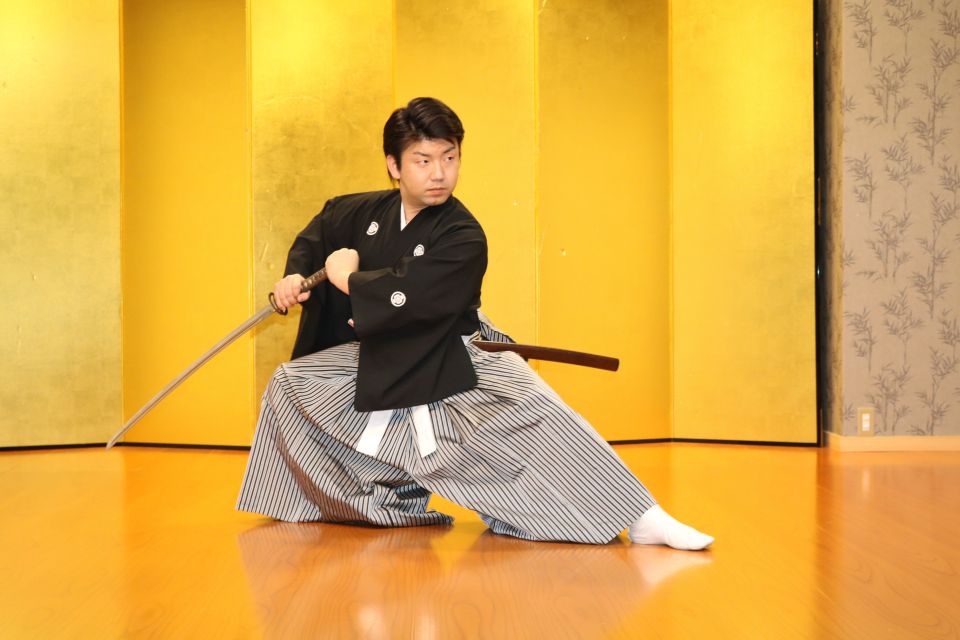 Kyoto: Samurai Kenbu Traditional Sword Dancing Show - Meeting Point and Directions