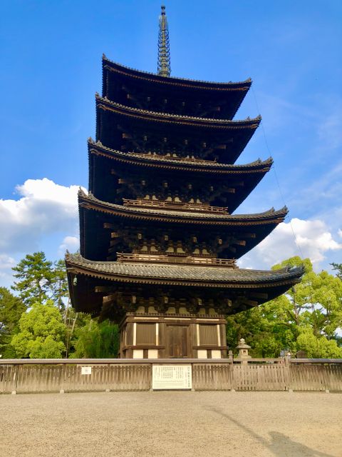 Nara: Todai-ji and Nara Park (Spanish Guide) - Sum Up