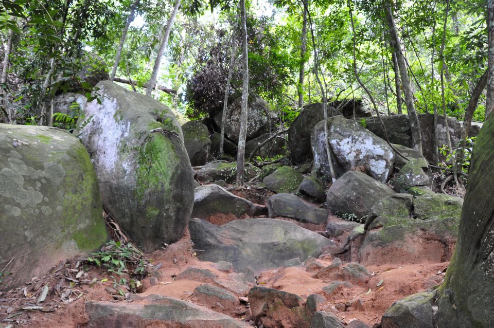 Siem Reap: Kbal Spean and Banteay Srei Temple Private Hike - Common questions