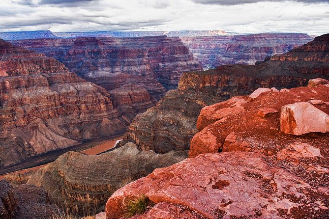 Grand Canyon West With Lunch, Hoover Dam Stop & Optional Skywalk - Common questions