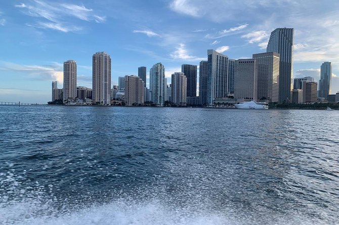 Speedboat Sightseeing Tour of Miami - Common questions