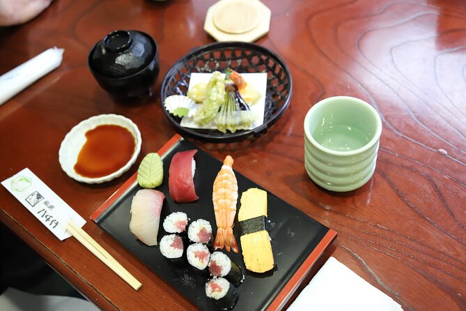 Tsukiji Fish Market Visit and Sushi Making Experience - Common questions
